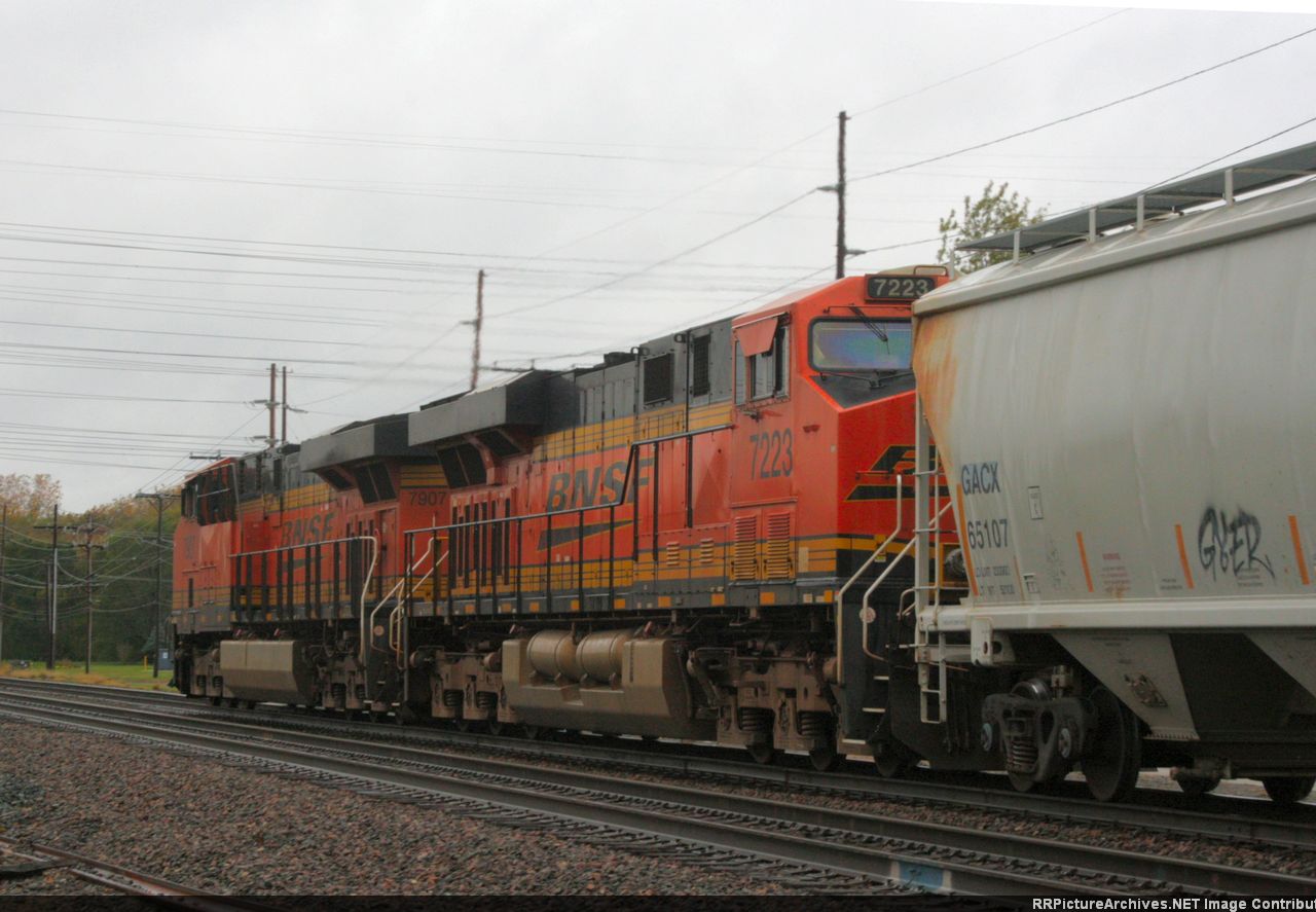 BNSF 7223